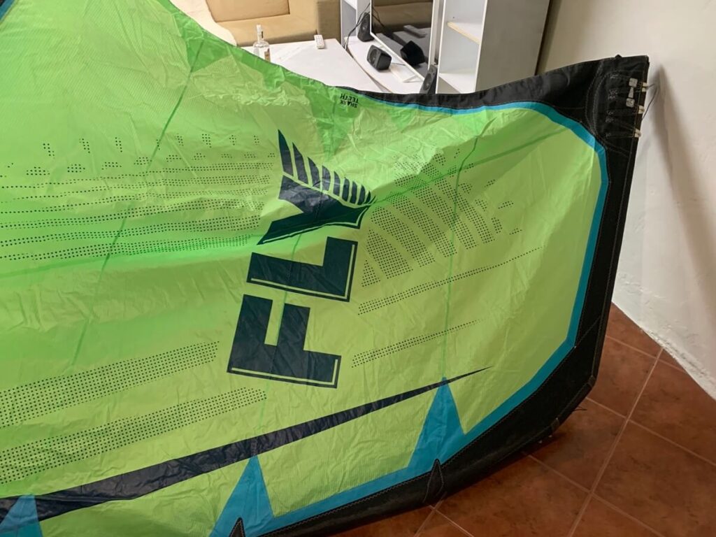 2017 Naish Fly 17m light wind kite vaikse tuule surfilohe lohe