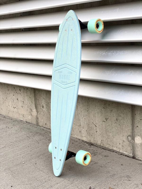 Mogul Custom longboard black sinine rula pealt deck