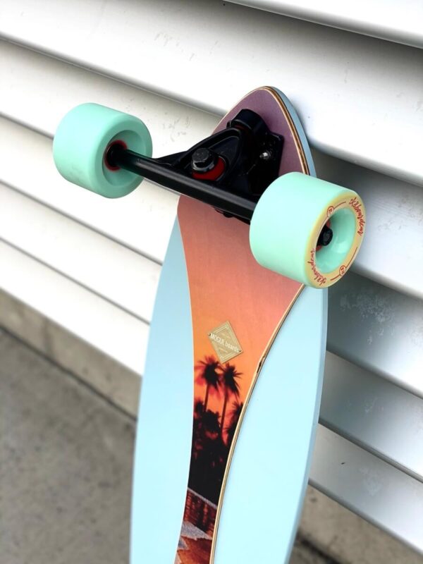 Mogul Custom longboard black sinine rula trucks trukid